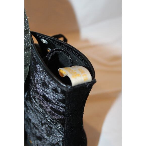 NIB DR. MARTENS‎ Airwair Vegan 1460 Black Velvet Crushed Velvet Boots - Picture 7 of 8